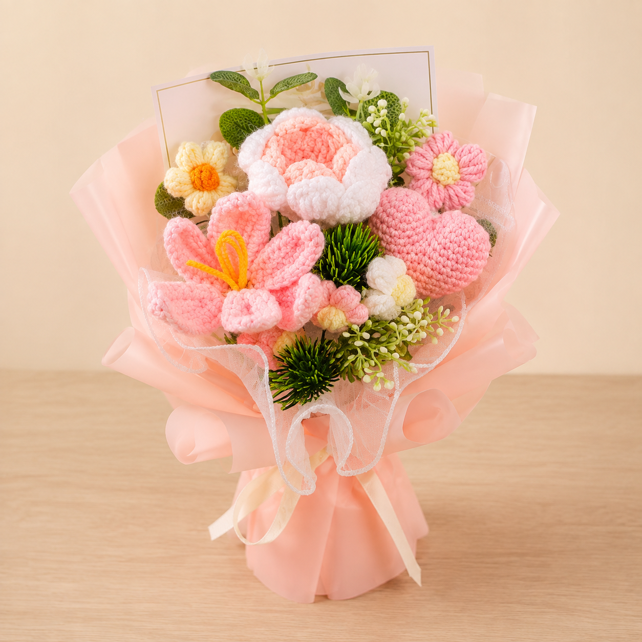 Pink rose hand-knitted wool gift bouquet with lights
